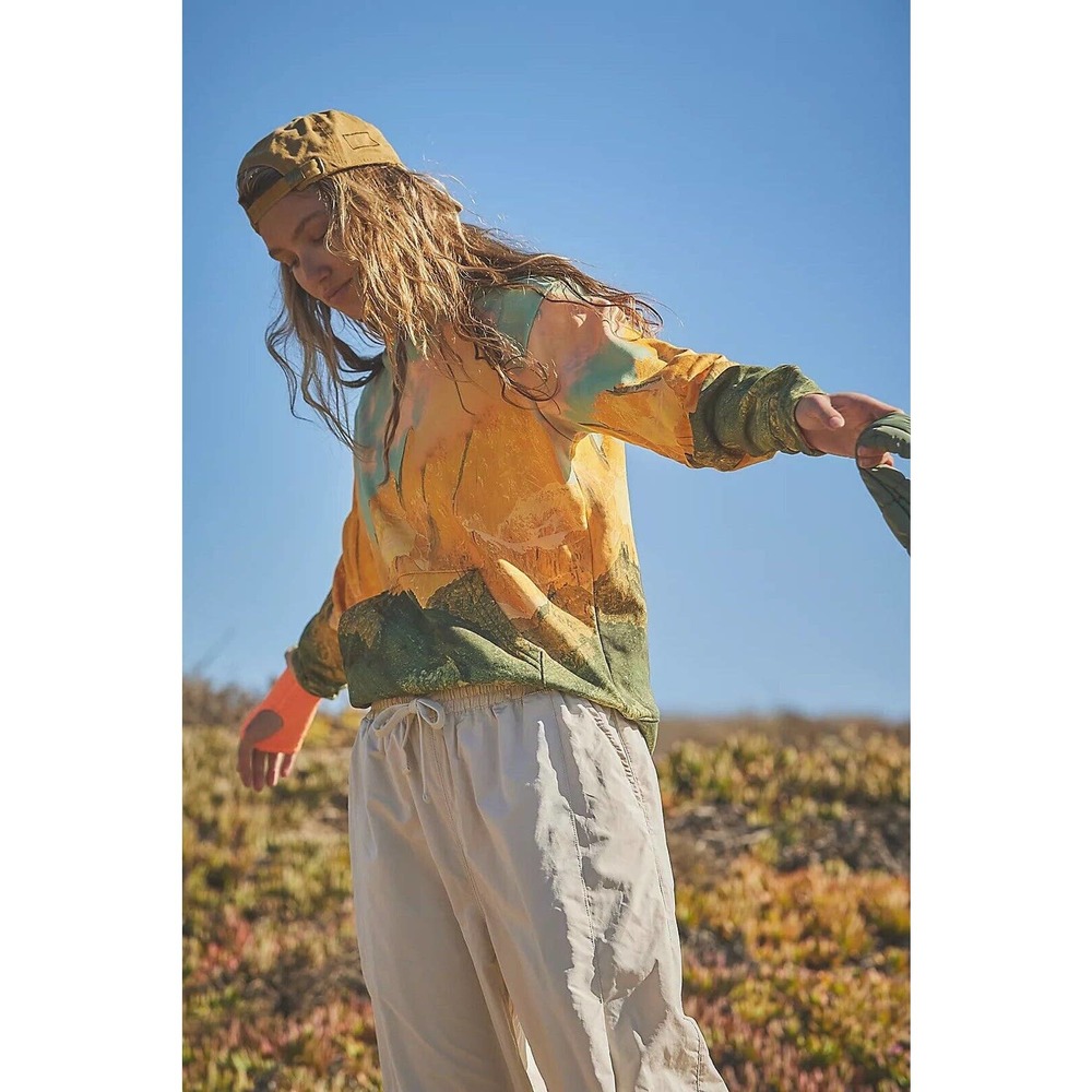 Free People Movement Summit Sweat Sweatshirt Graphic Hoodie Size Large